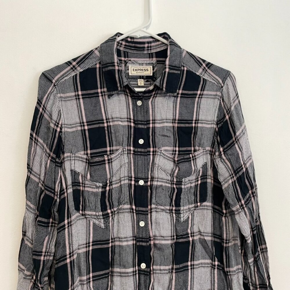 EXPRESS Patch Pocket Plaid Boyfriend Shirt Black White Flannel Button Down Tunic - Picture 3 of 16